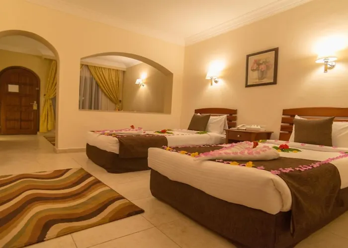 Tivoli Hotel 4*